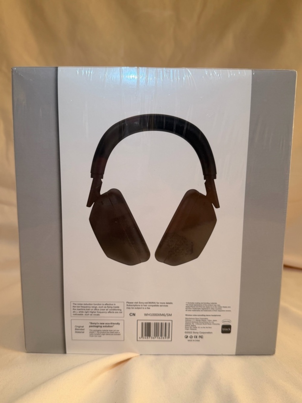 Sony WH-1000XM6 Wireless Noise Canceling Headphones - (black) - Picture 3 of 4